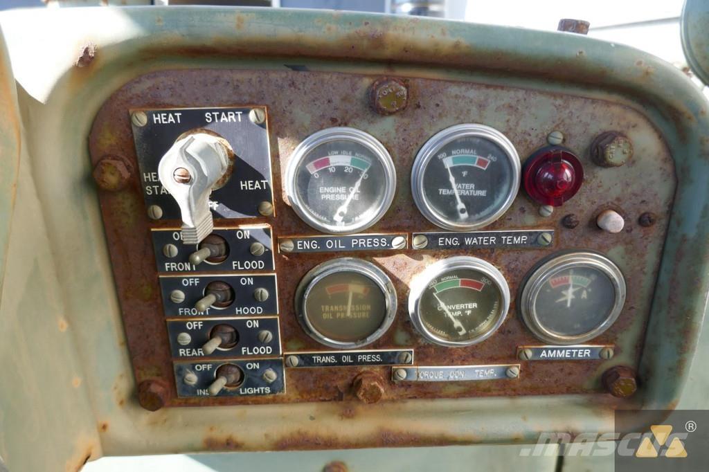 CAT D7F Ex-army Buldozer sobre oruga