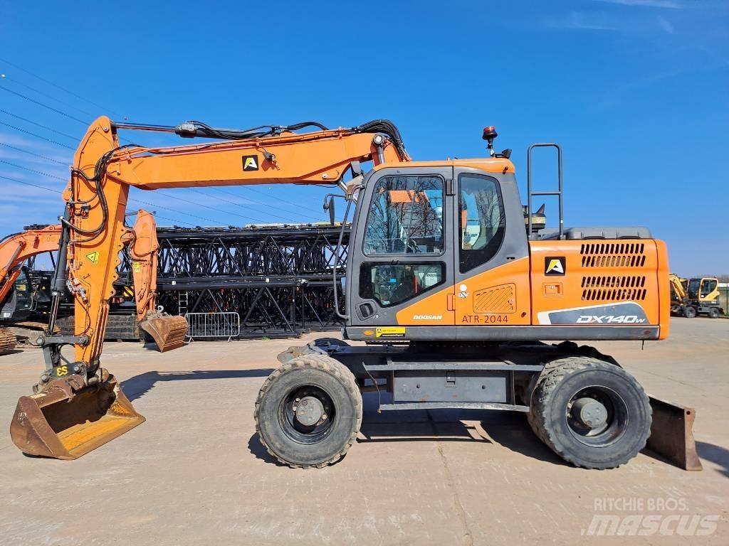 Doosan DX140W-5 Excavadoras de ruedas