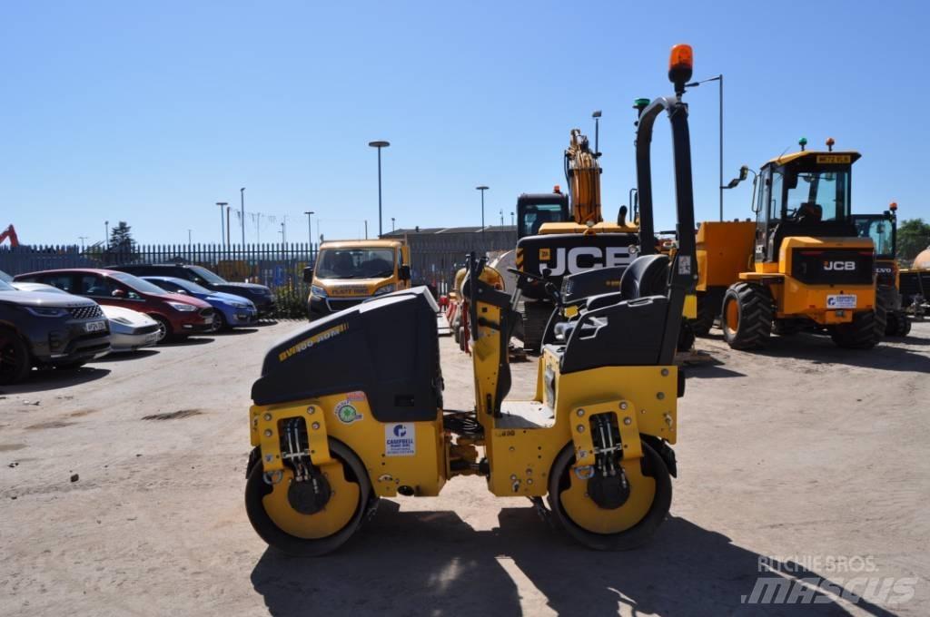 Bomag BW 100 AD M-5 Rodillos de doble tambor