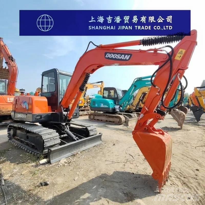 Doosan DH 60 Mini excavadoras < 7t