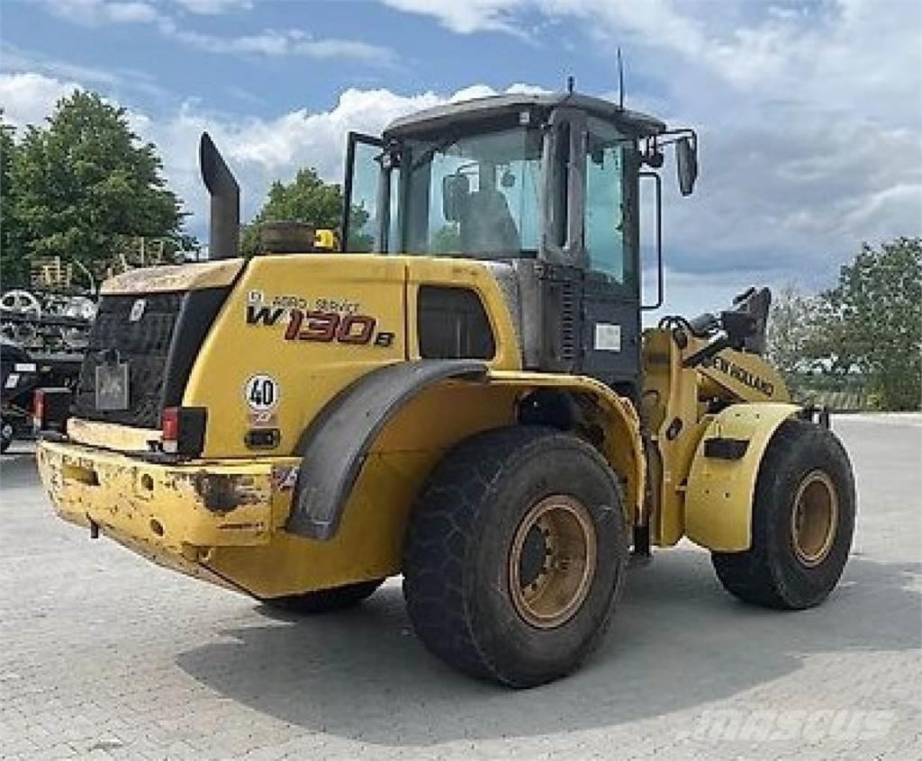 New Holland W 130B Cargadoras sobre ruedas