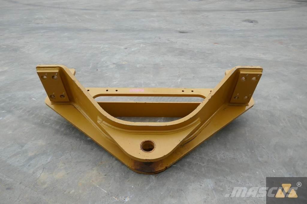 CAT 140M3 Drawbar Transporte - Otros