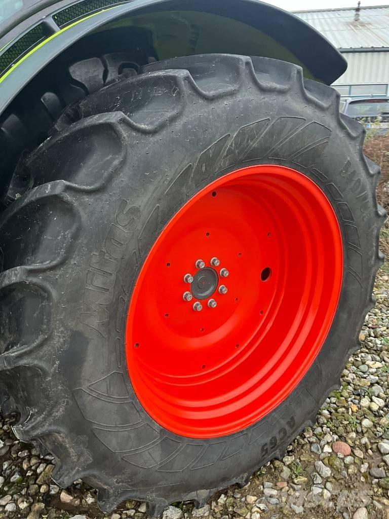 CLAAS Arion 450 CIS Tractores