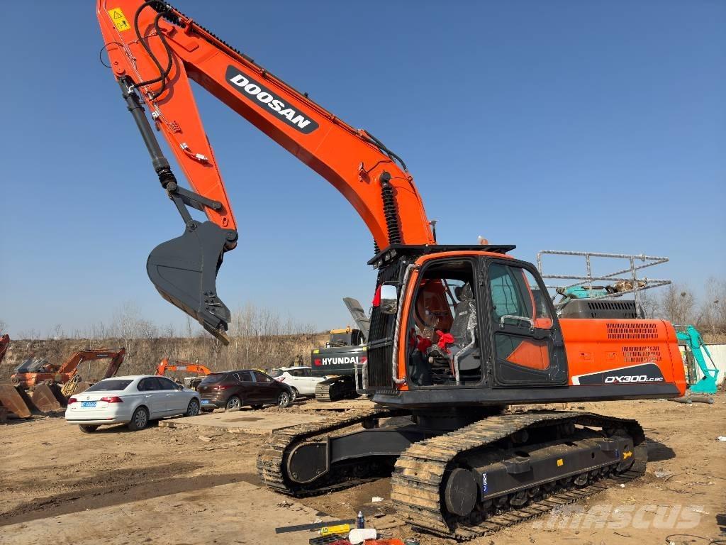 Doosan DX300 Excavadoras de cadenas