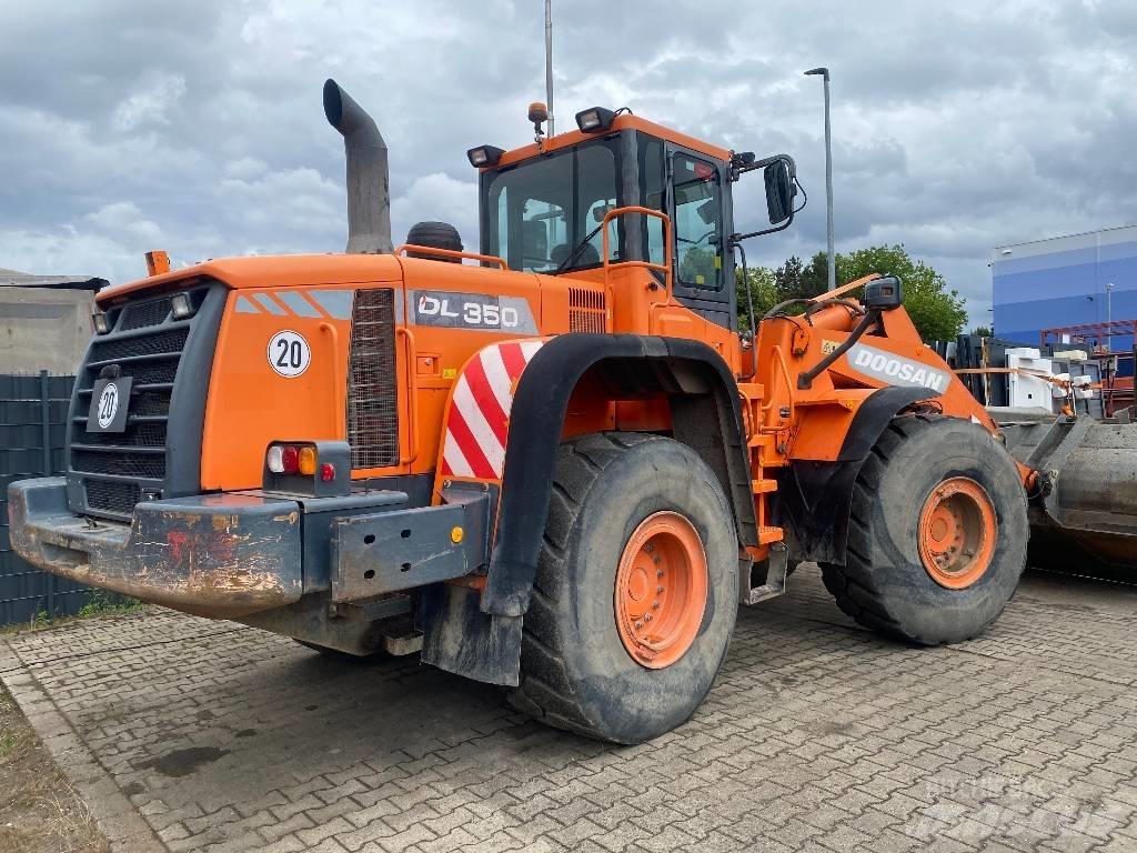 Doosan DL 350-3 Cargadoras sobre ruedas