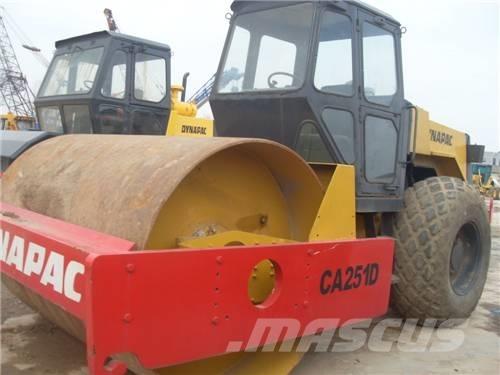 Dynapac CA 30 D Rodillos de un solo tambor