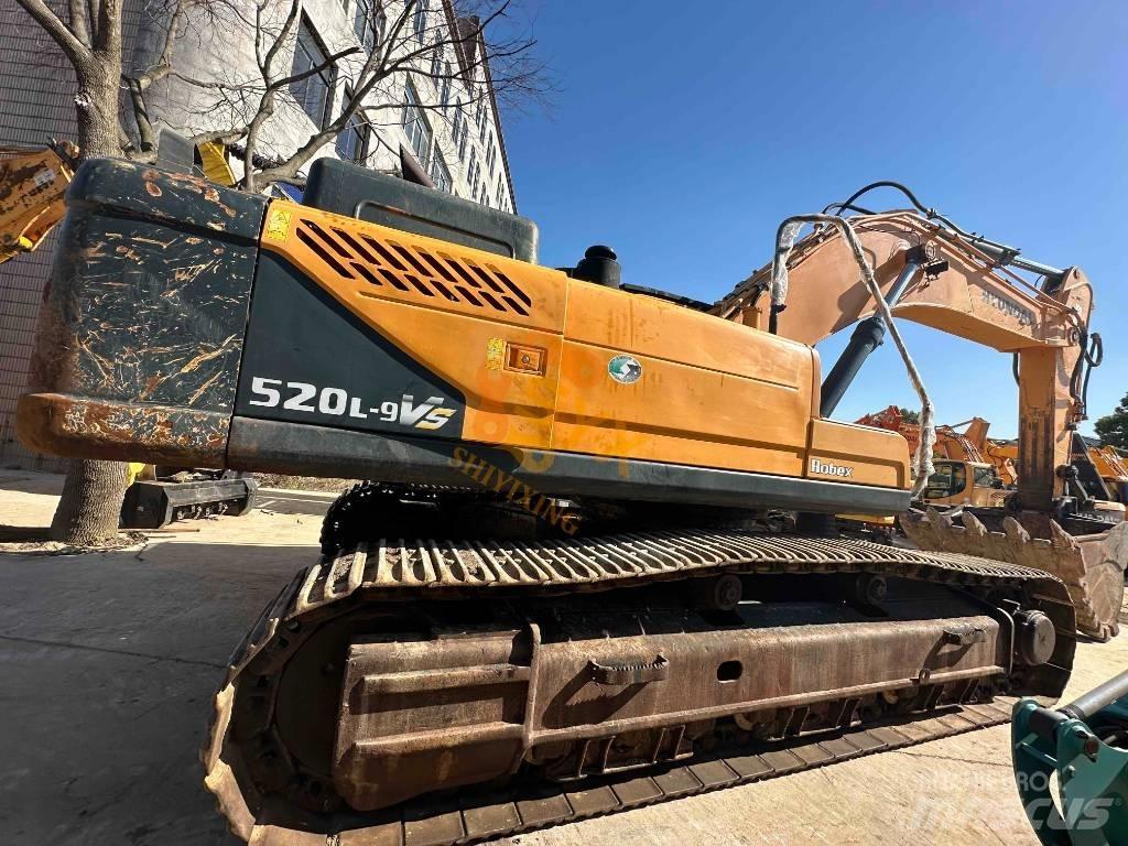 Hyundai Robex 520 VS Excavadoras de cadenas
