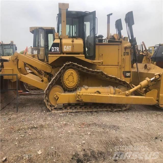 CAT D 7 R Buldozer sobre oruga