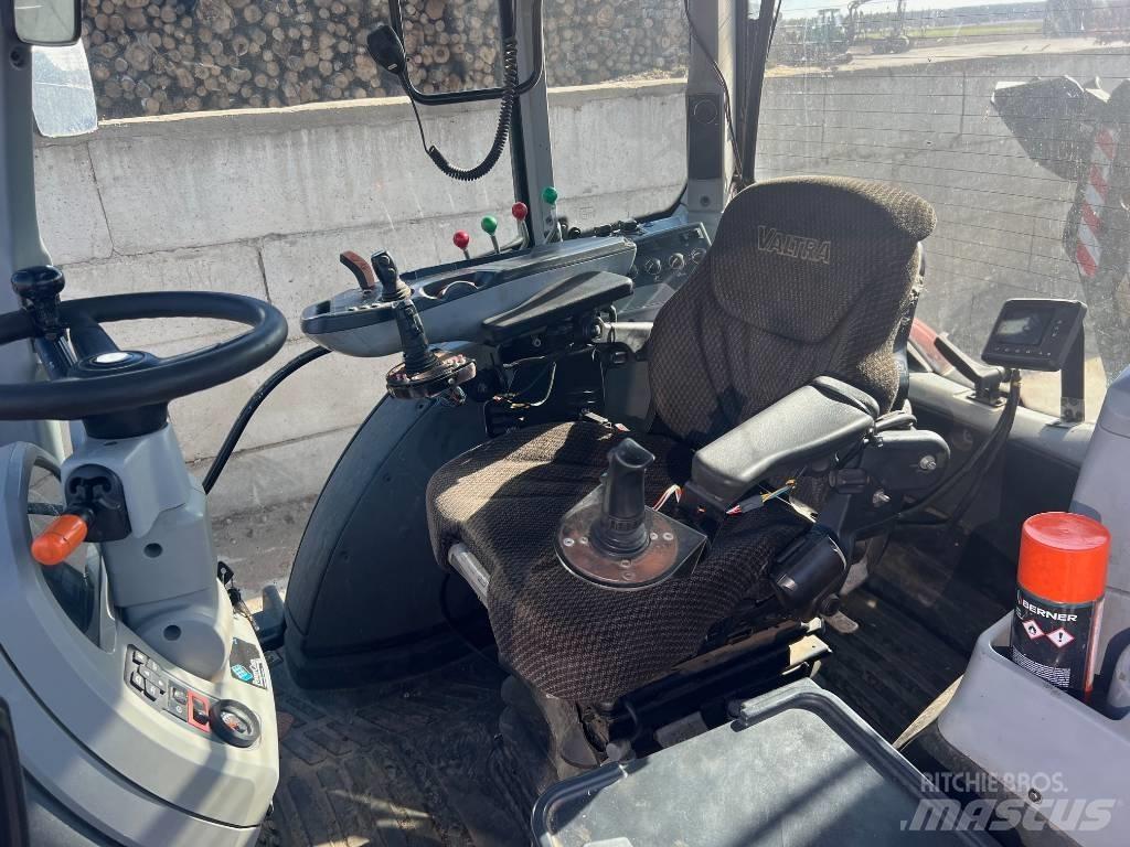 Valtra 234H Arrastrador de troncos