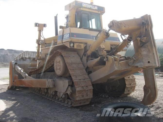 CAT D 9 R Buldozer sobre oruga