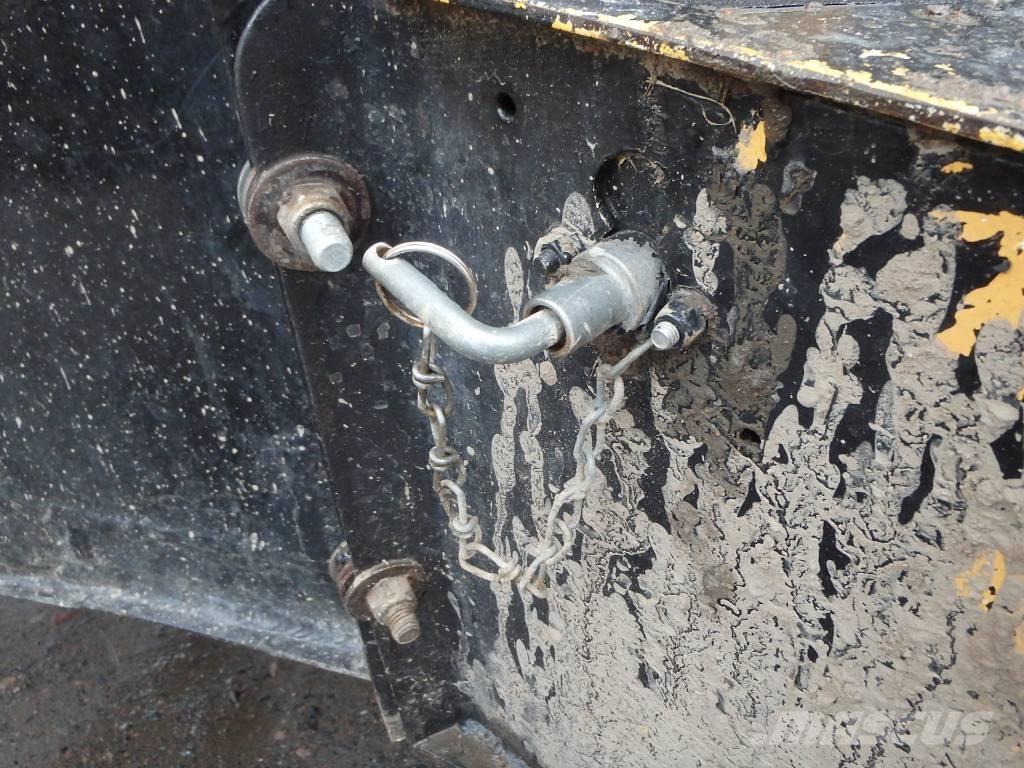 JCB 4 CN Retrocargadoras