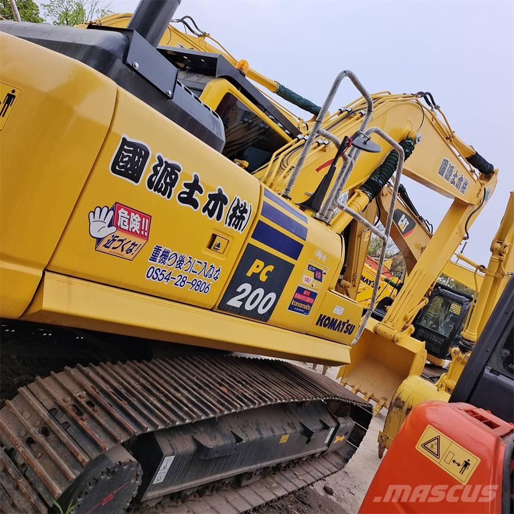 Komatsu PC 200-8 Excavadoras de cadenas