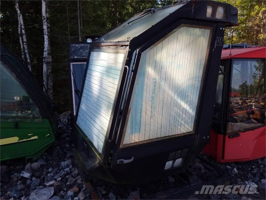 Valmet 901 Cabinas e interior