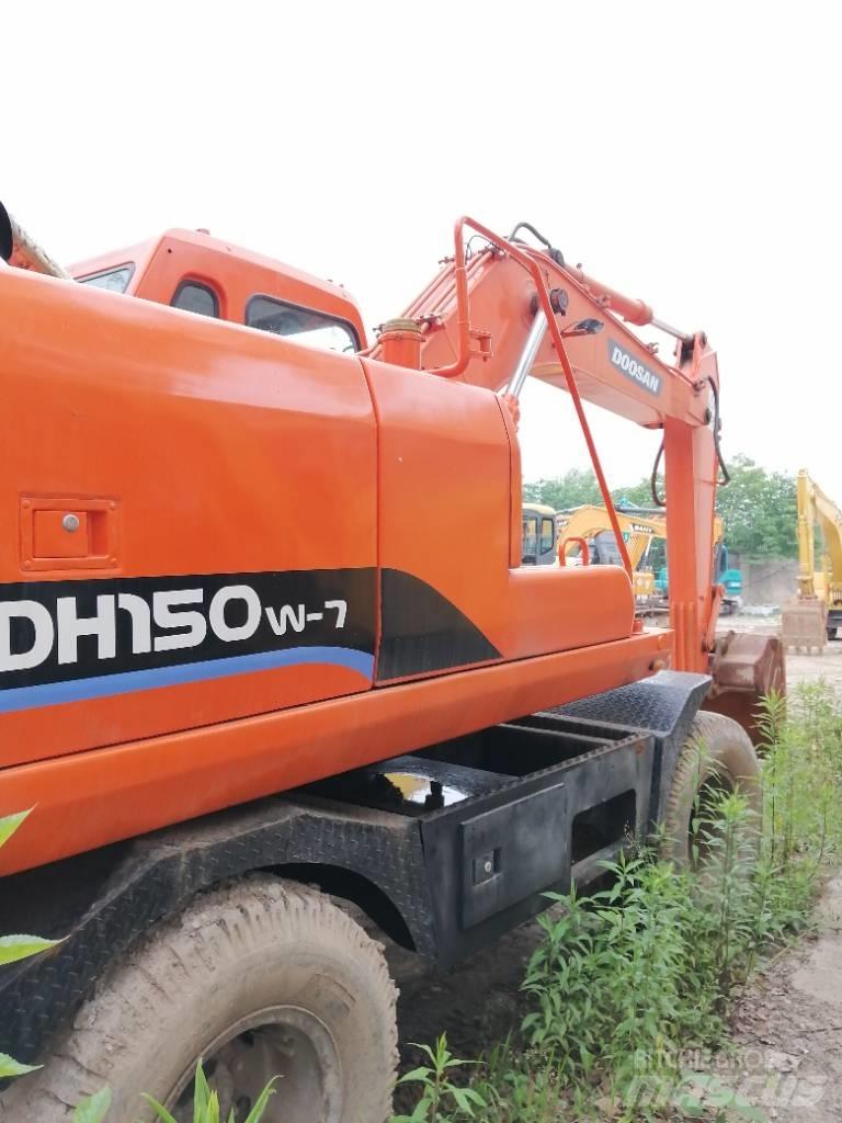 Doosan DH 150 W-7 Excavadoras de cadenas