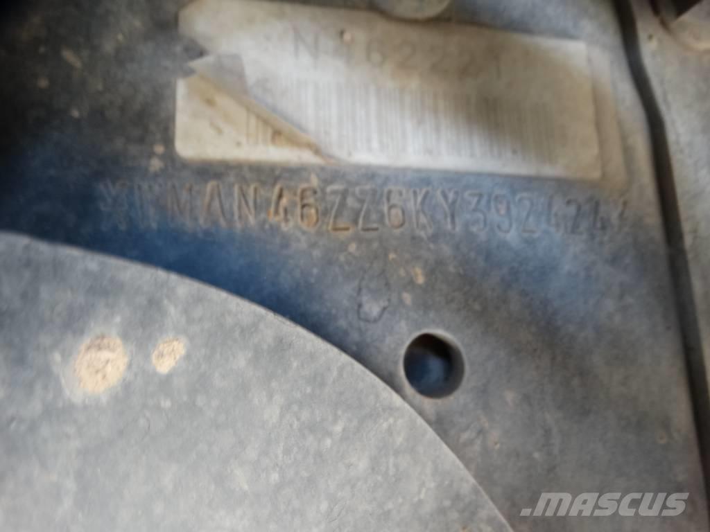 MAN 26.320 6x2-4 BL Camiones de basura