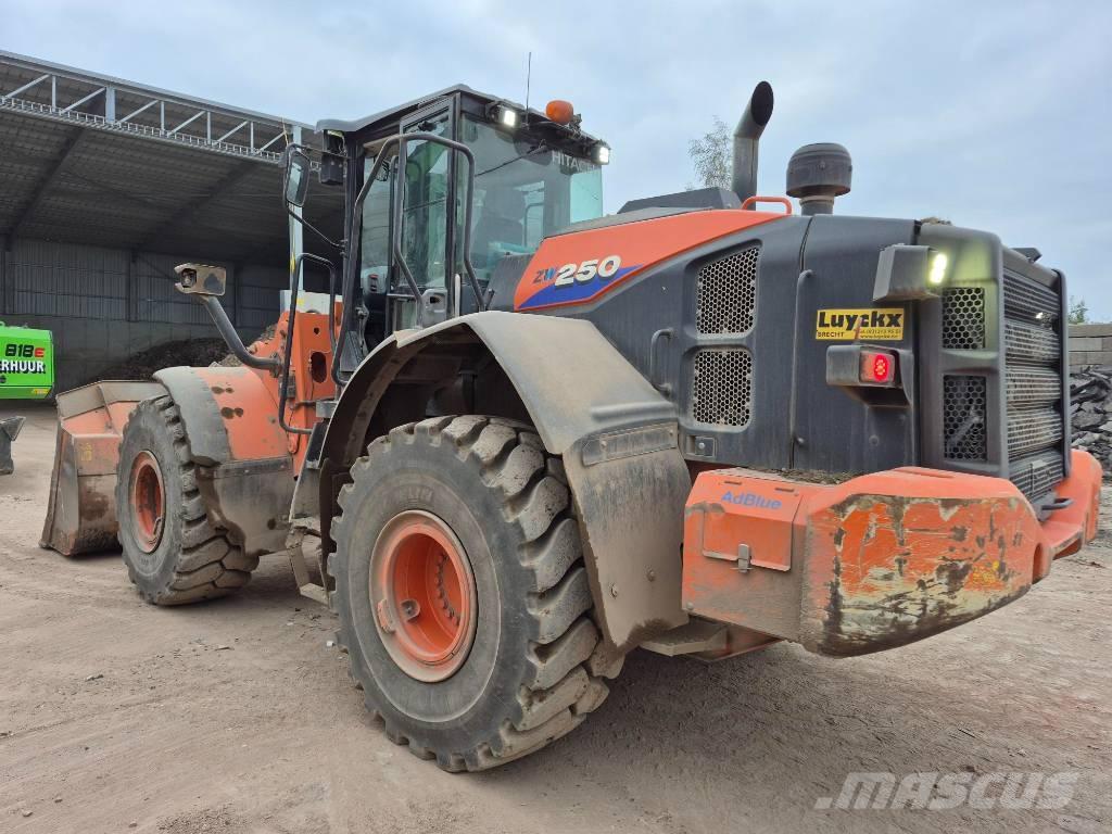 Hitachi ZW 250-6 Cargadoras sobre ruedas