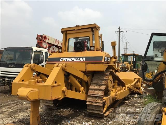 CAT D 7 R Buldozer sobre oruga