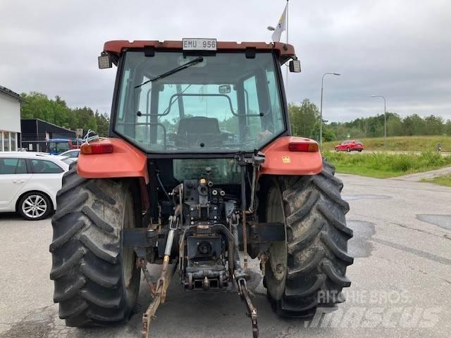 New Holland L 85 Tractores