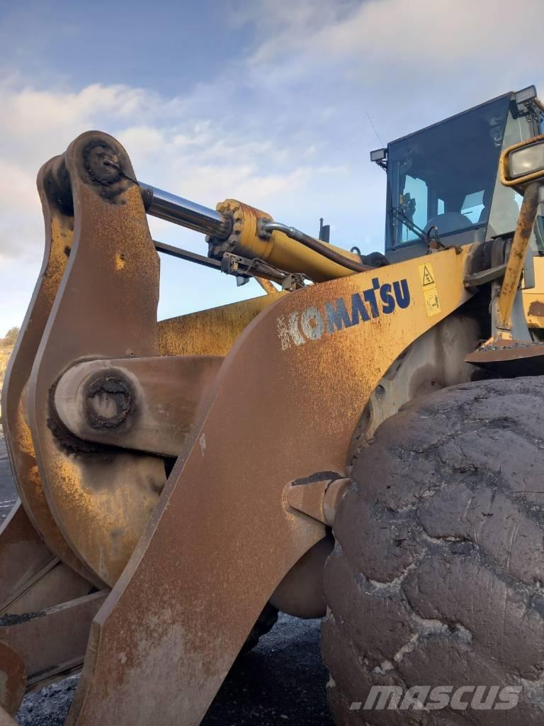 Komatsu WA 600-6 Cargadoras sobre ruedas