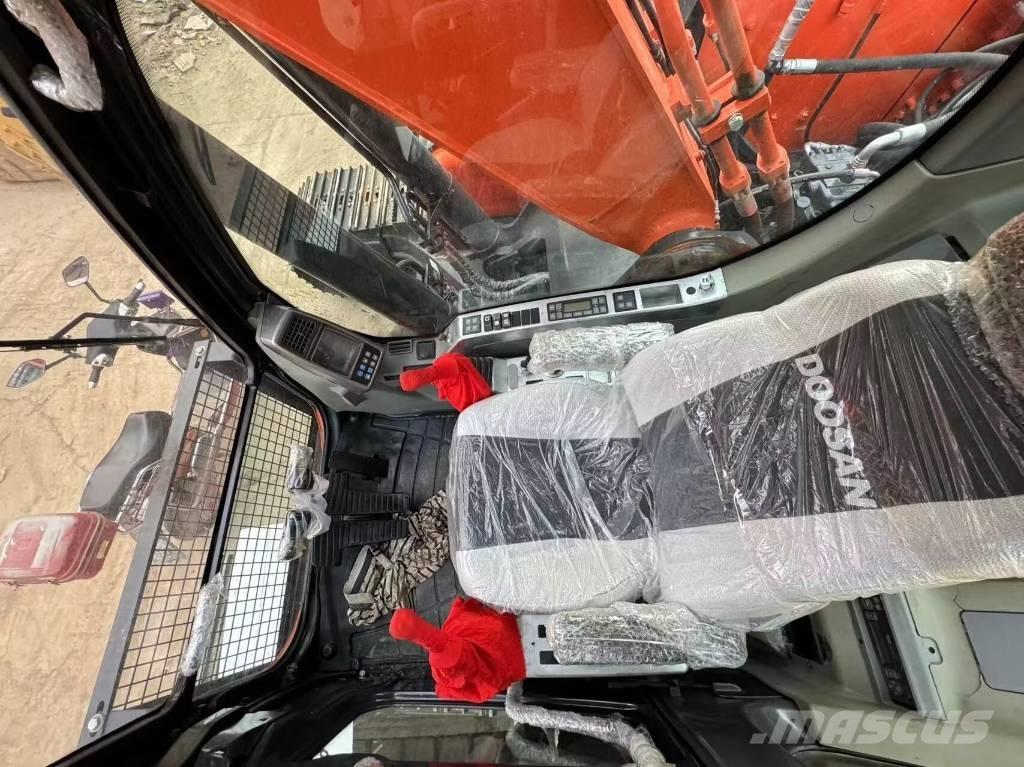 Doosan DX 300 Excavadoras de cadenas