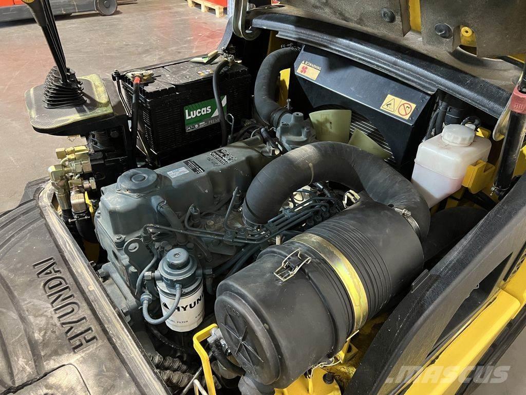 Hyundai 33D-7 Carretillas diesel