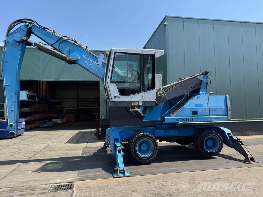 Fuchs MHL 320 Excavadoras de manutención