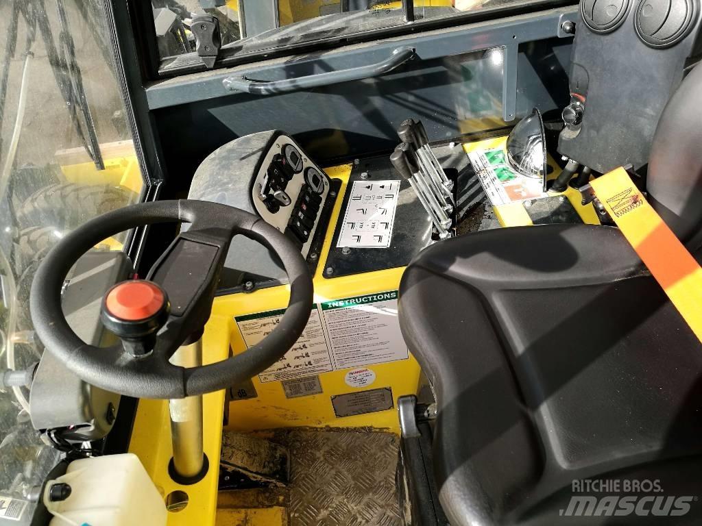 Moffett M8 35.3 Carretillas elevadoras todo terreno