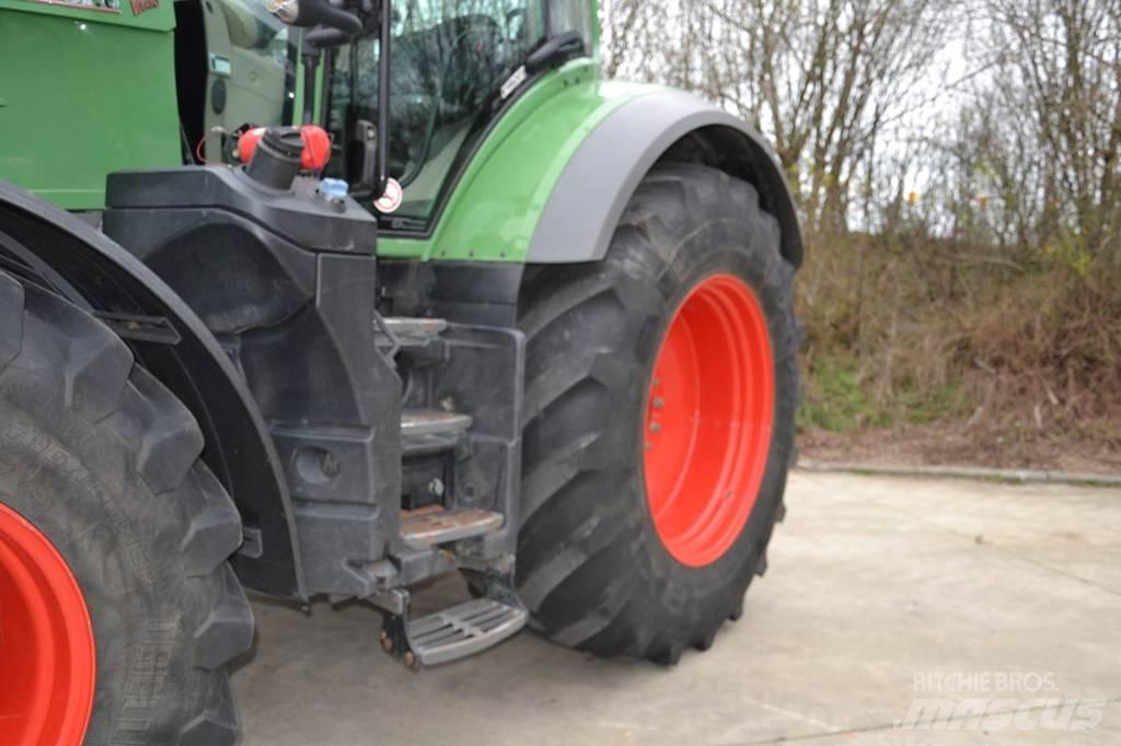 Fendt 828 S4 Profi Tractores