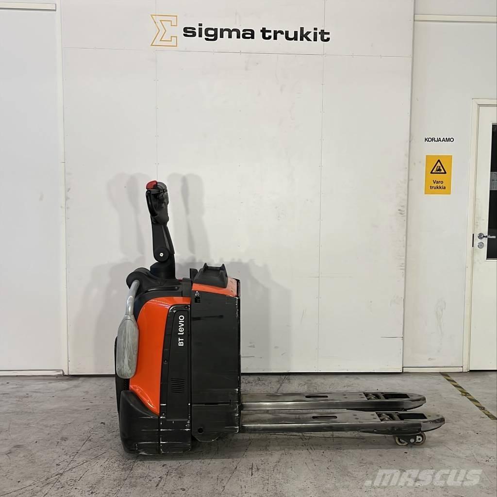 Toyota BT LPE 200 Transpaletas Eléctricas con plataforma