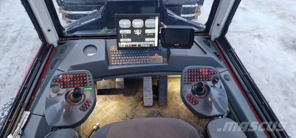 Komatsu 865 Autocargadoras