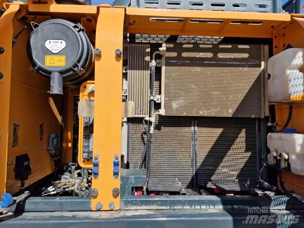 Hyundai HX 220 L Excavadoras de cadenas