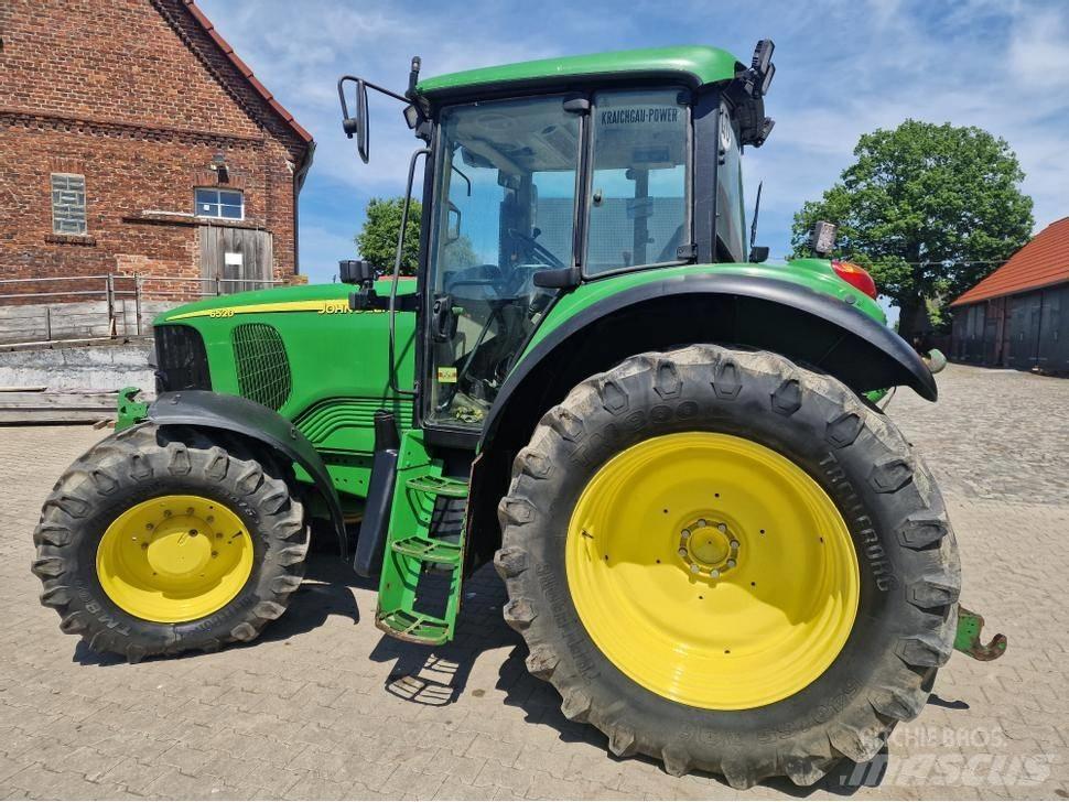 John Deere 6520 Tractores