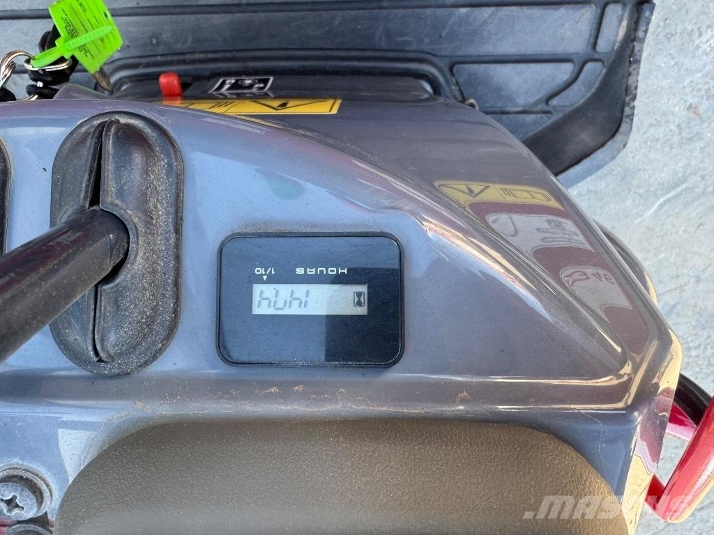 Yanmar SV08 (1F994) Mini excavadoras < 7t