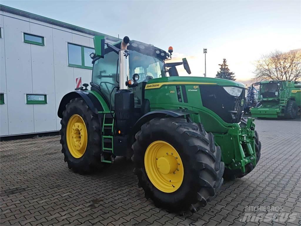 John Deere 6R 250 Tractores