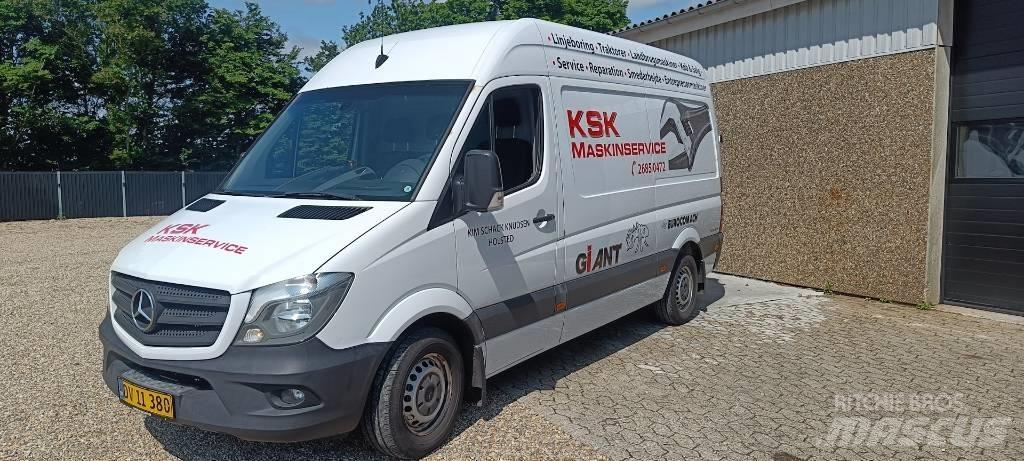 Mercedes-Benz 319 Furgonetas de caja cerrada