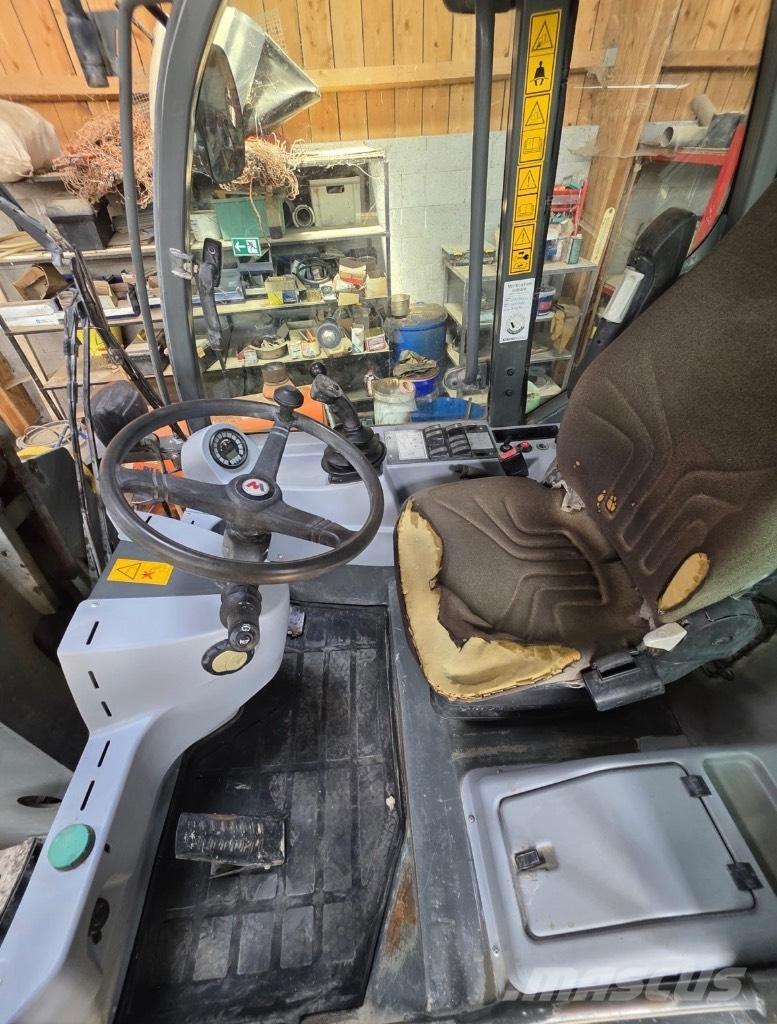 Wacker Neuson 850 Cargadoras sobre ruedas