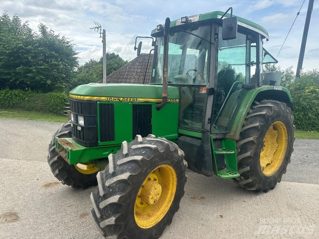John Deere 6200 Tractores