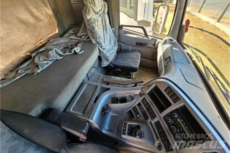 UD TRUCKS QUON Otros camiones