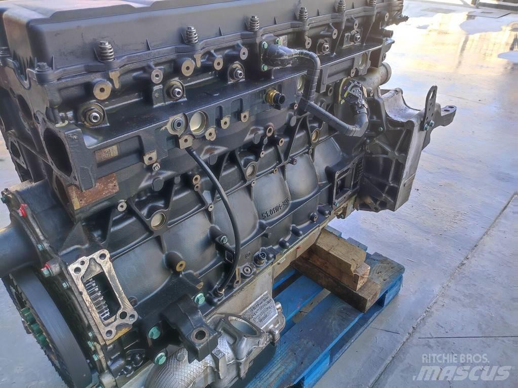 MAN D3876 540 hp Motores