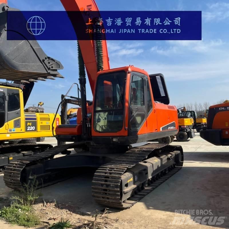 Doosan DX 300 Excavadoras de cadenas