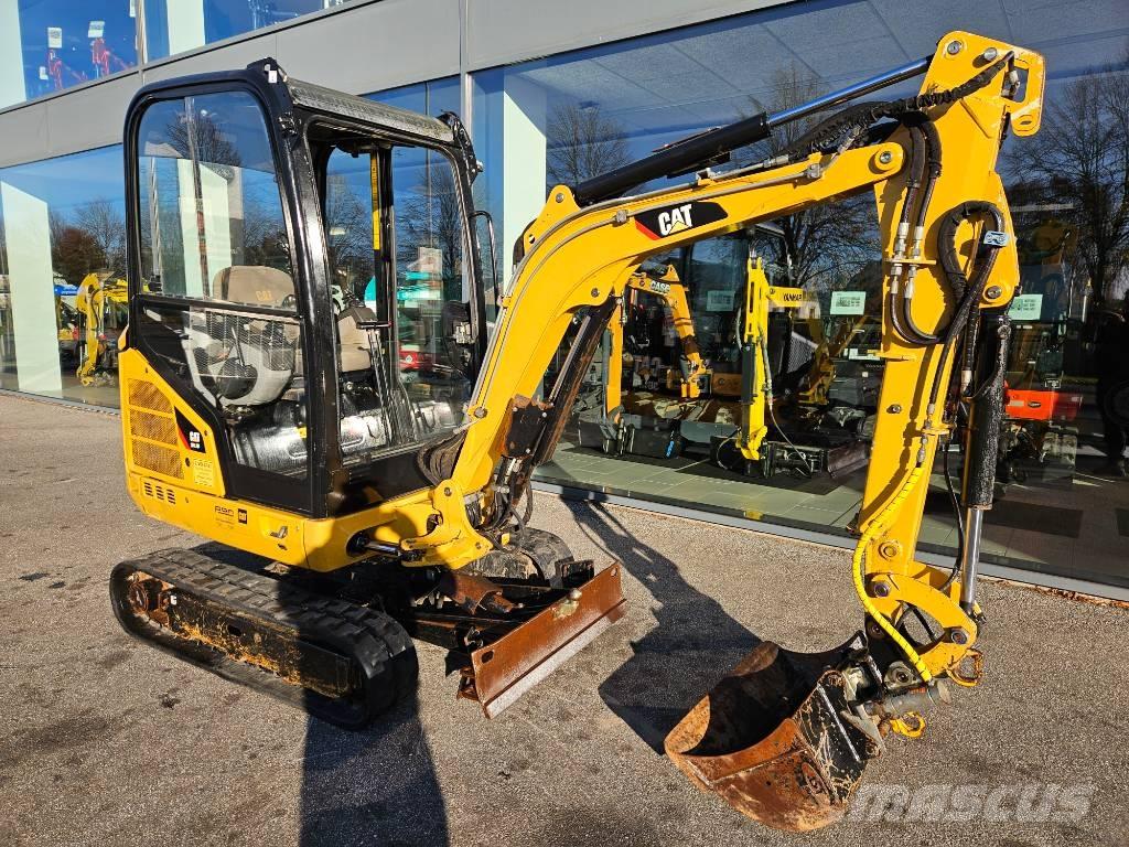 CAT 301.7 D Mini excavadoras < 7t