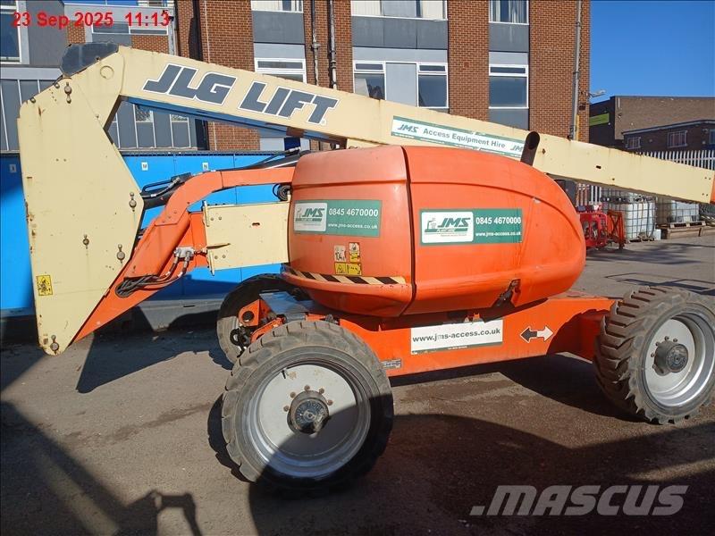 JLG 600 AJ Plataforma de trabajo articulada