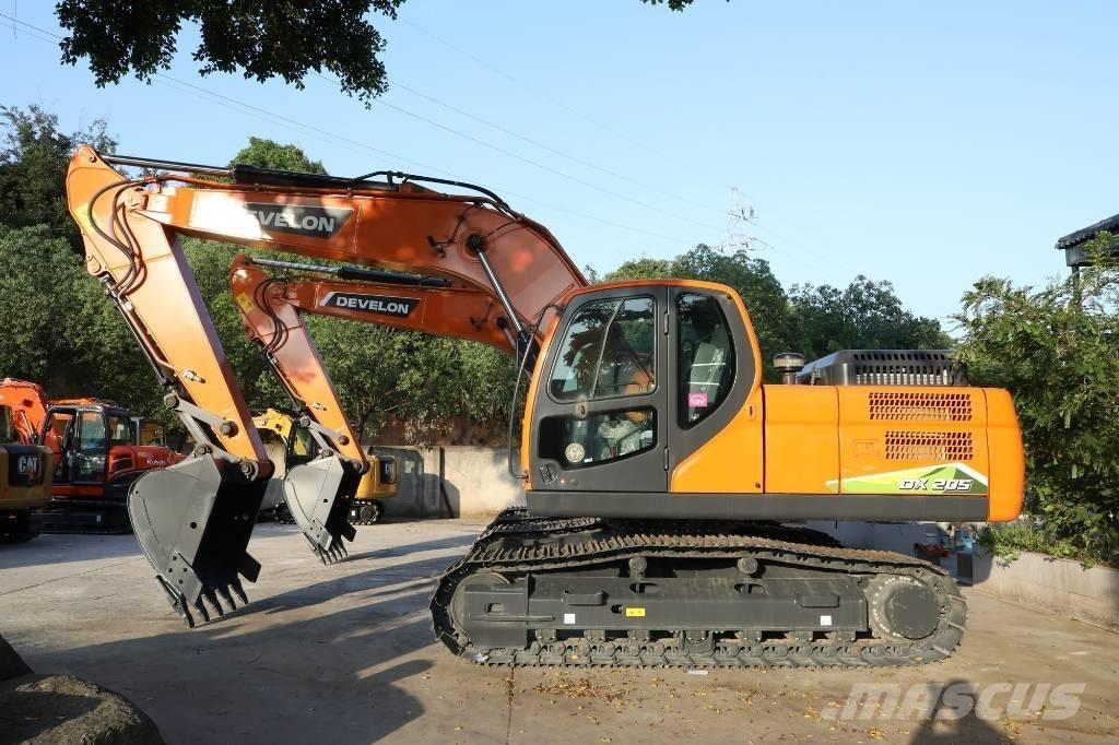 Develon DX205 Excavadoras de cadenas