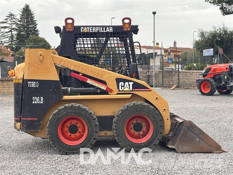 CAT 226BHF Minicargadoras