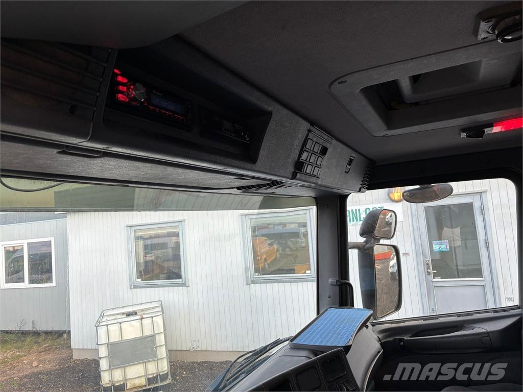 Scania P94-230 Camión con caja abierta