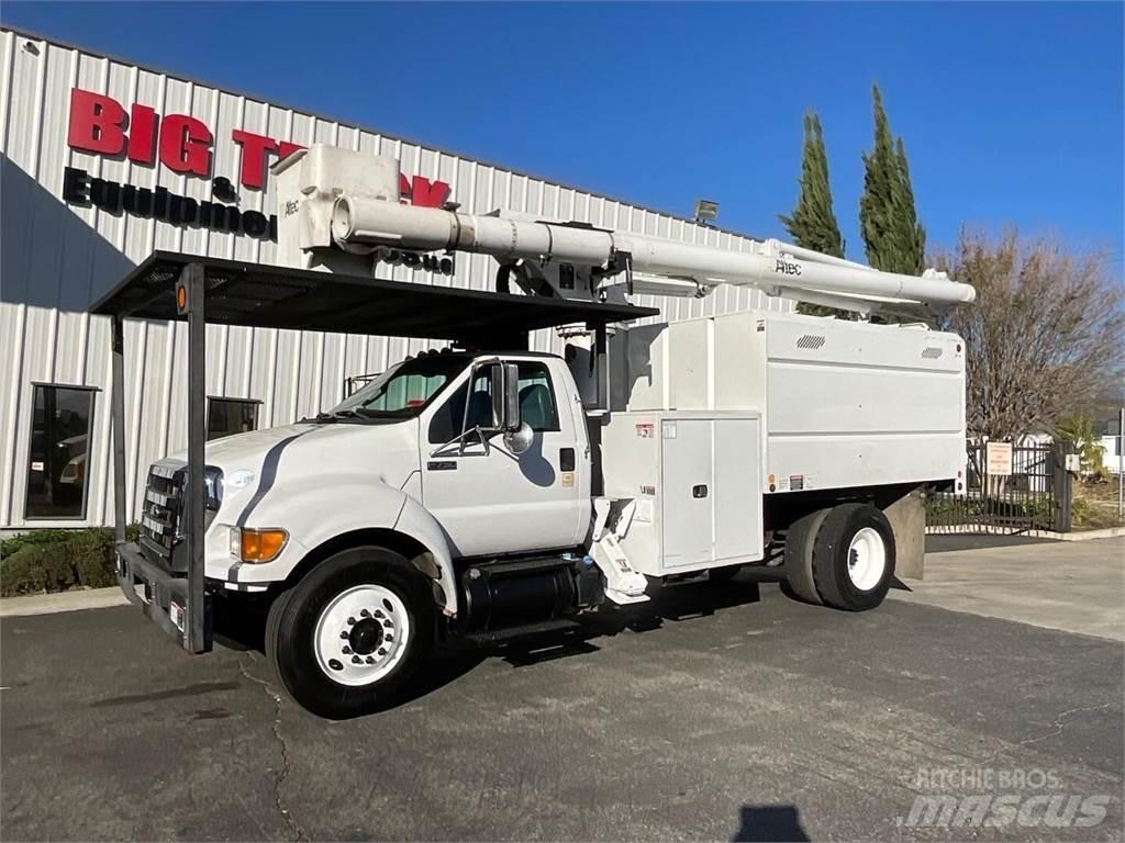 Altec LR756 FM Plataformas sobre camión