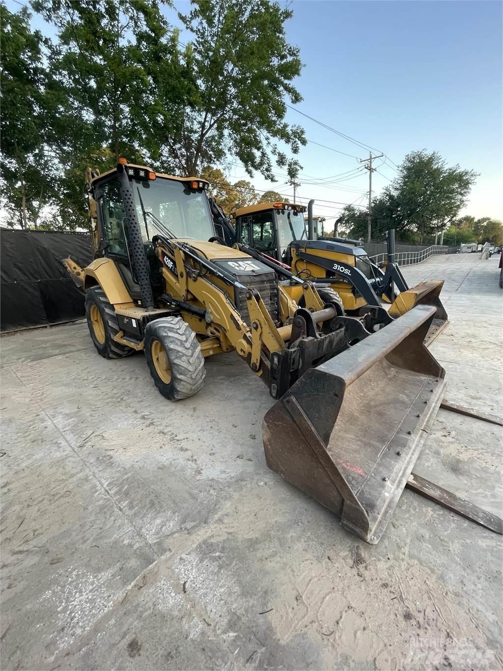 CAT 420F2 IT Retrocargadoras