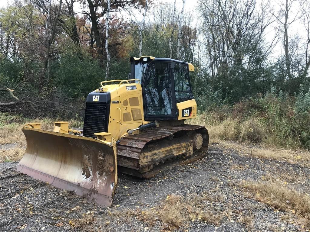CAT D5K2 LGP Buldozer sobre oruga