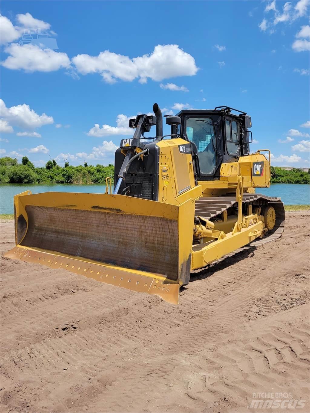 CAT D7E LGP Buldozer sobre oruga