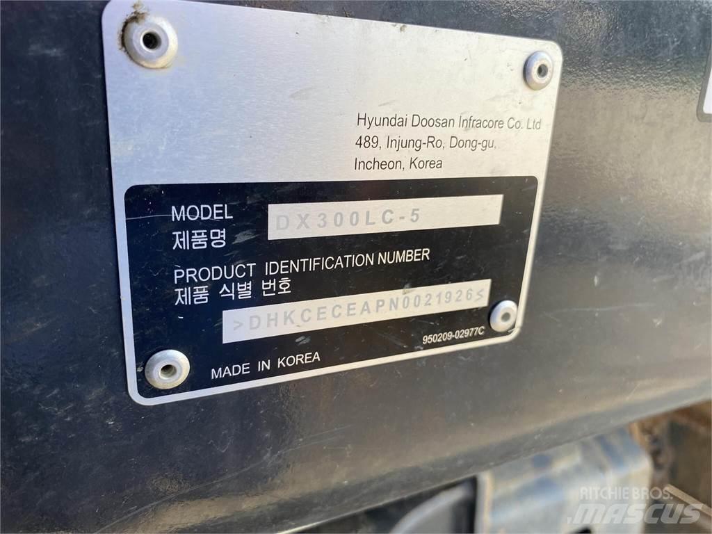 Develon DX300 LC-5 Excavadoras de cadenas